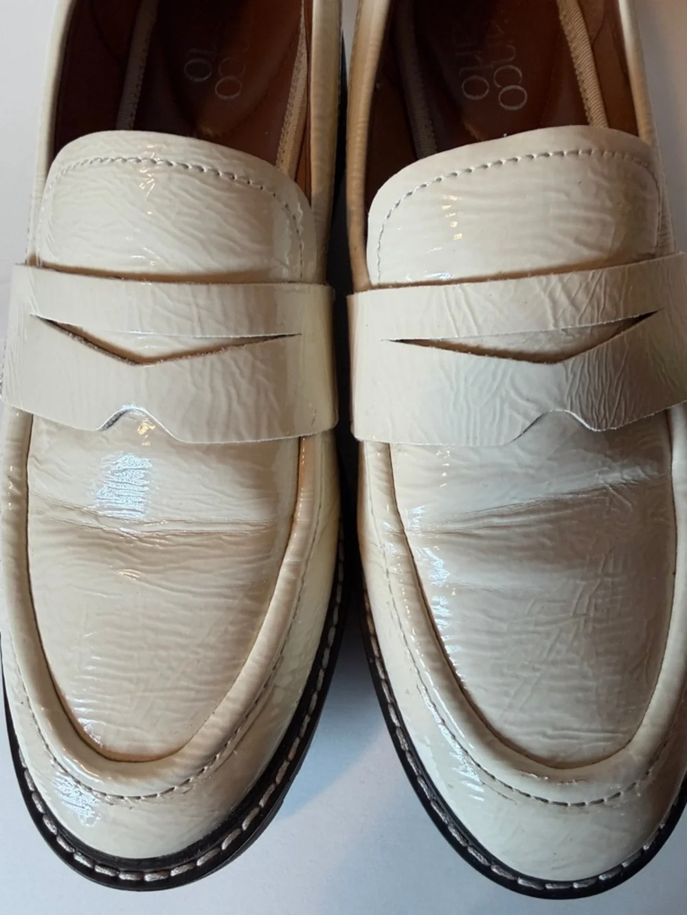 Franco Sarto Balin Lug Sole Loafers Putty Cream Ivory Patent Penny Loafer 7W
